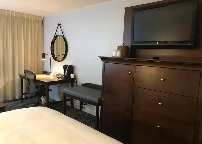 Crowne Plaza Chicago-northbrook By Ihg