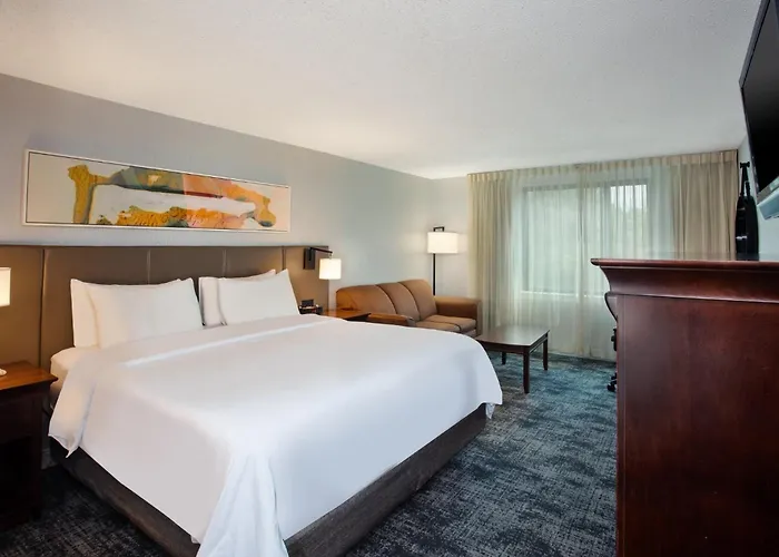 Hotel Crowne Plaza Chicago-northbrook By Ihg 4*