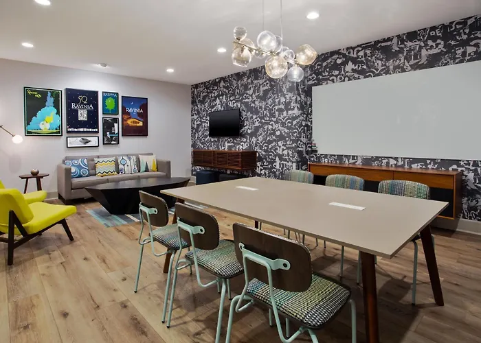 Crowne Plaza Chicago-northbrook By Ihg Hotel 4*