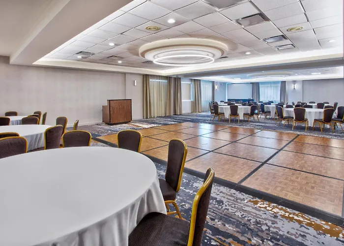 Hotel Crowne Plaza Chicago-northbrook By Ihg Northbrook