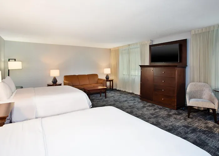 Crowne Plaza Chicago-northbrook By Ihg Hotel Northbrook