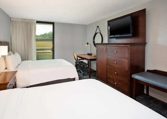 Crowne Plaza Chicago-northbrook By Ihg 4*