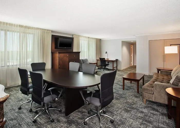 Crowne Plaza Chicago-northbrook By Ihg 4* Northbrook
