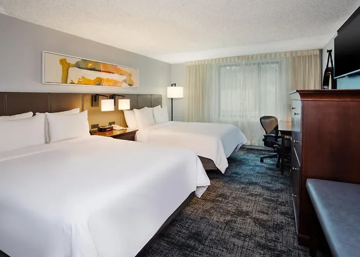 Crowne Plaza Chicago-northbrook By Ihg Hotel 4*