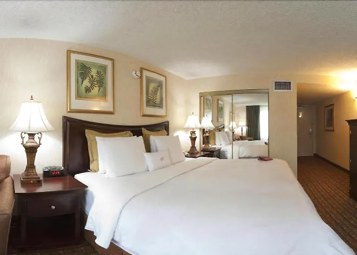Crowne Plaza Chicago-northbrook By Ihg Hotel