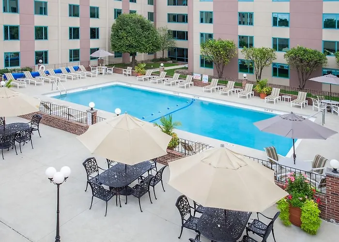 Crowne Plaza Chicago-northbrook By Ihg Hotel 4*