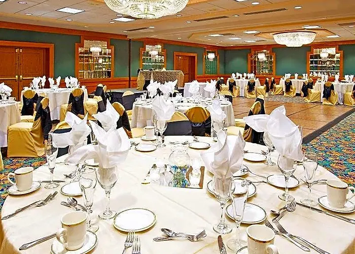 Hotel Crowne Plaza Chicago-northbrook By Ihg Northbrook