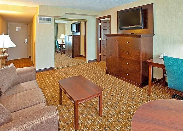 Hotel Crowne Plaza Chicago-northbrook By Ihg Northbrook